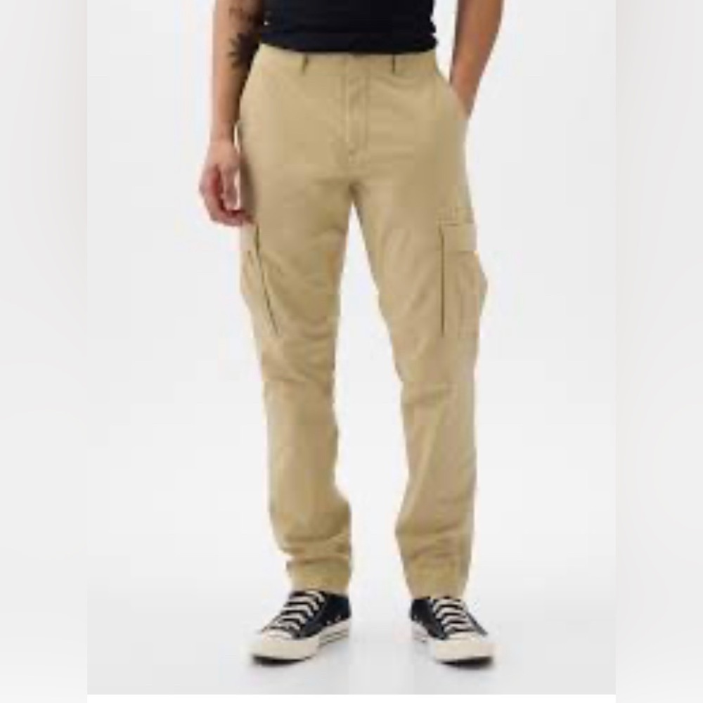 🎈$5 add. GAP Tan Cargo Pants Classic Straight-Leg Cotton